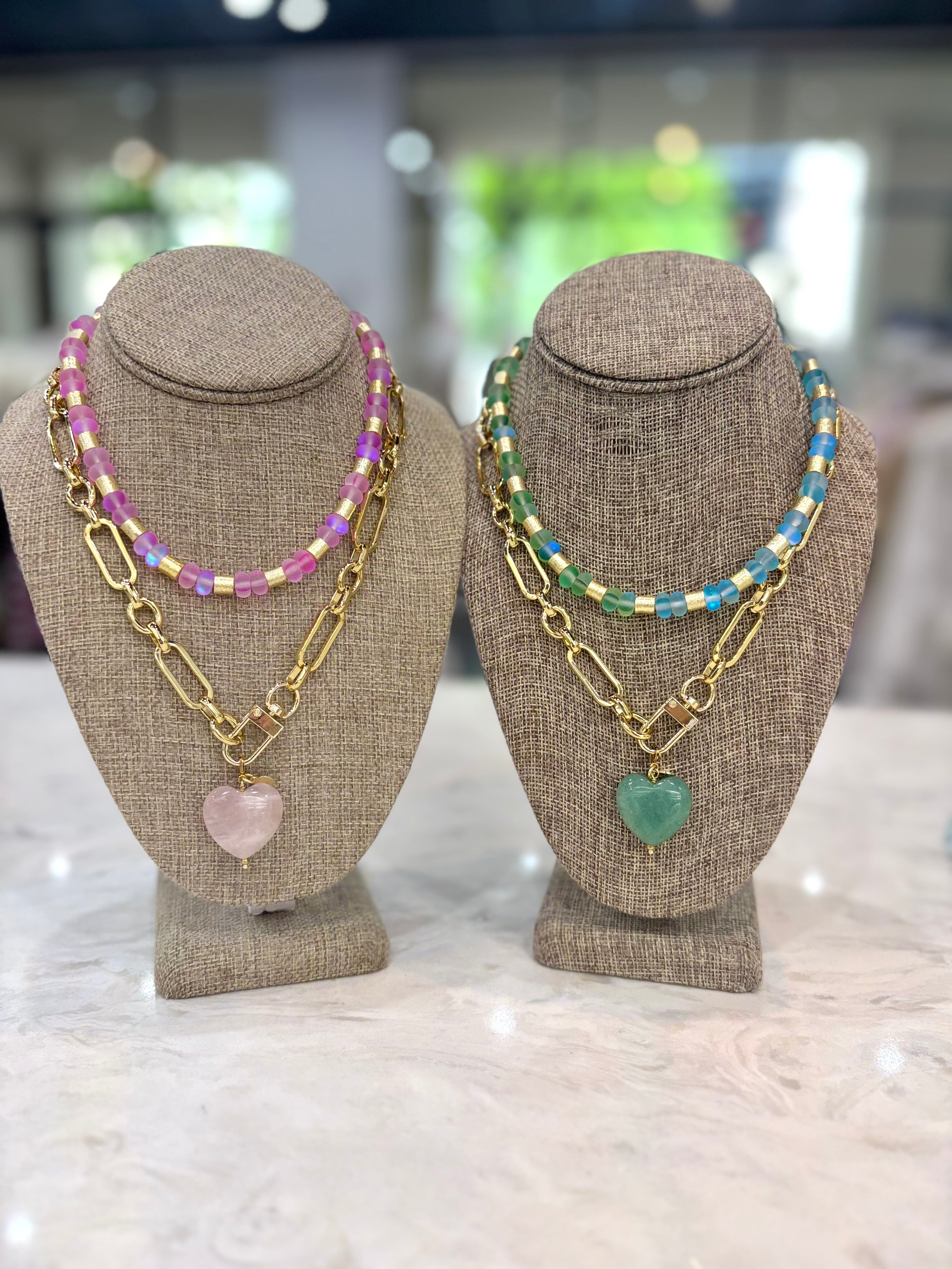 Iridescent Manhattan Collar
