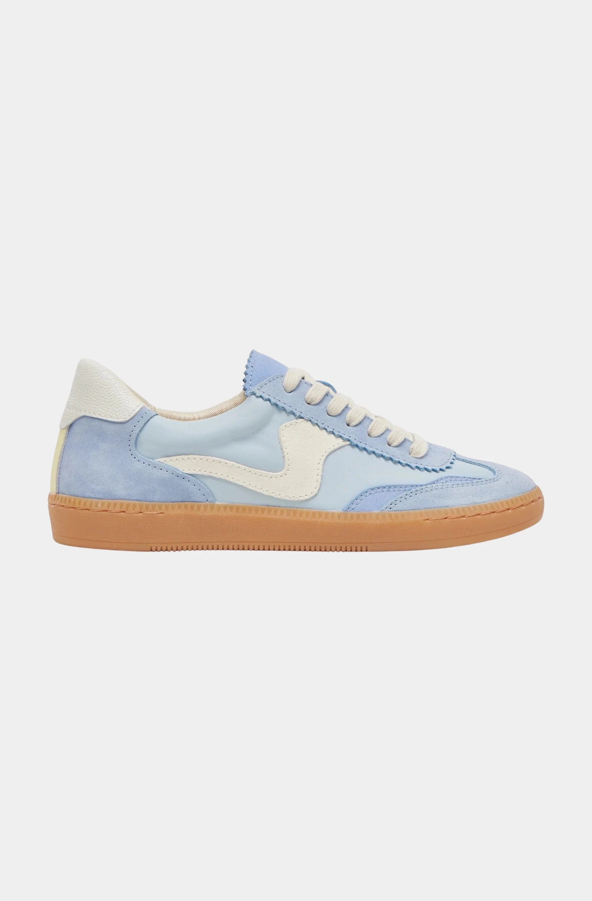Notice Sneakers