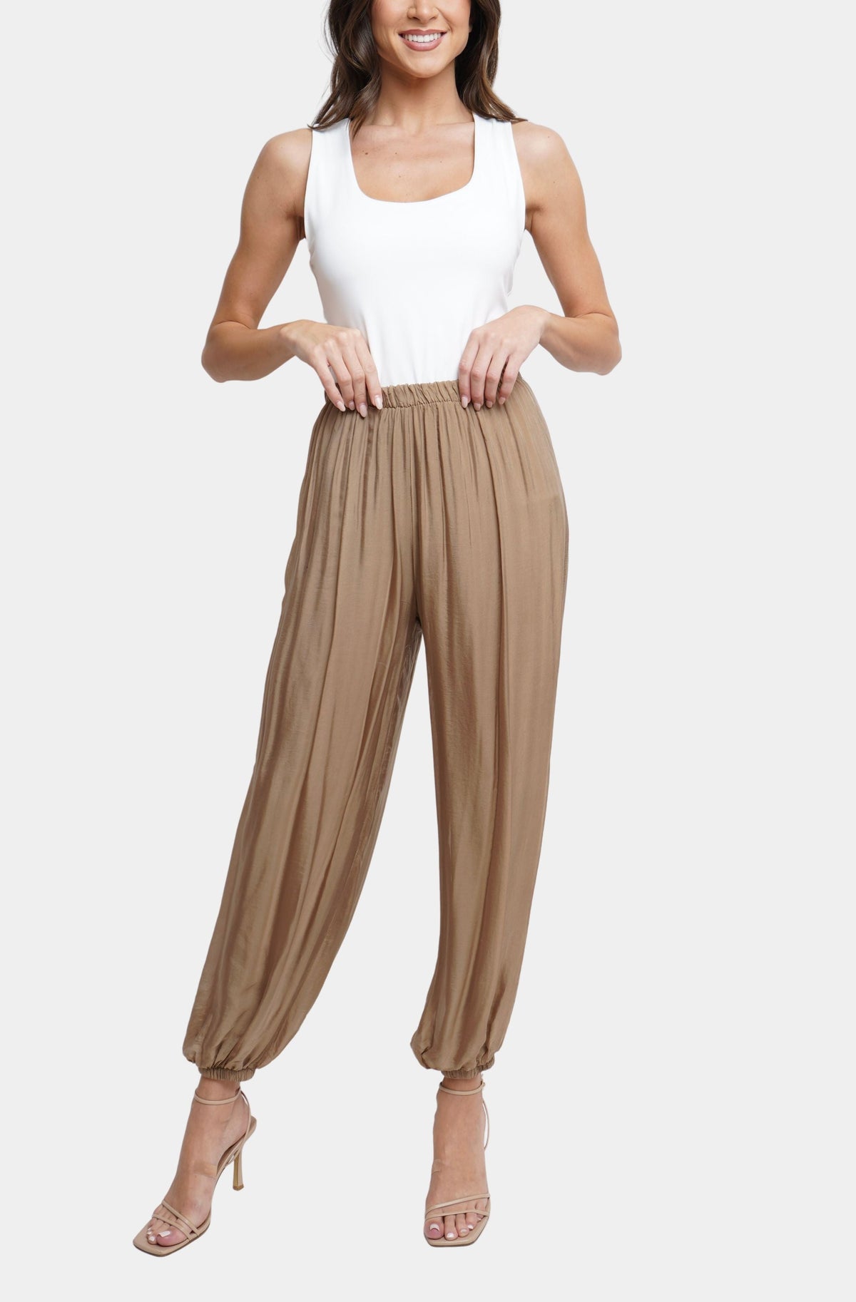Tainá Pant