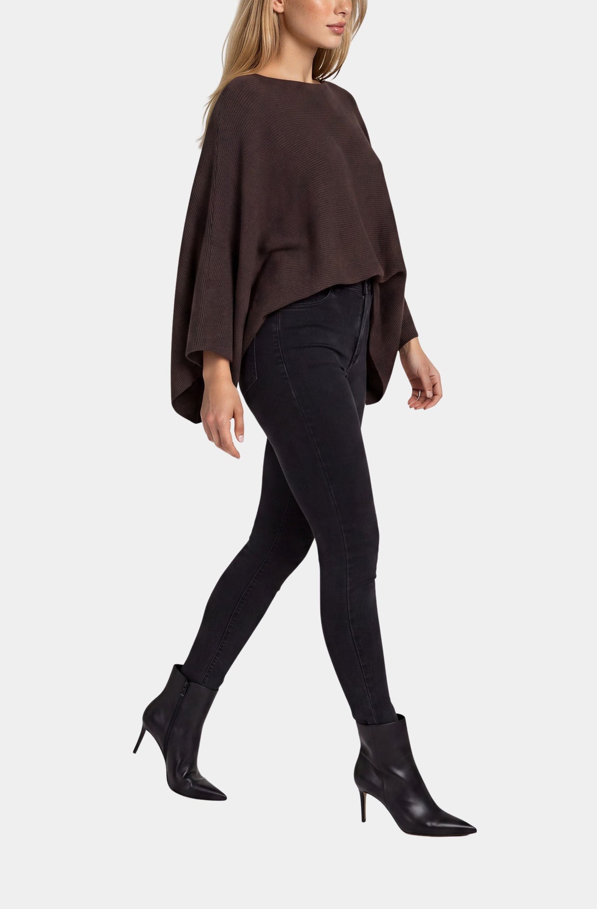 Lindalva Sweater